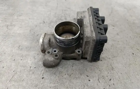 Mercedes-Benz A W168 Throttle body valve 
