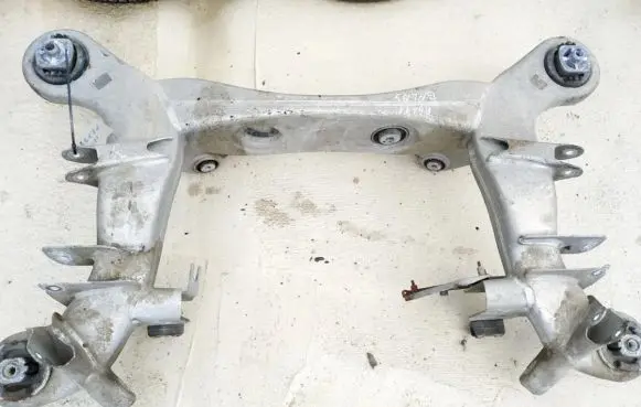 Mercedes-Benz S W221 Rear subframe 
