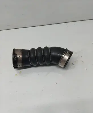 BMW X6 E71 Intercooler hose/pipe 7807985