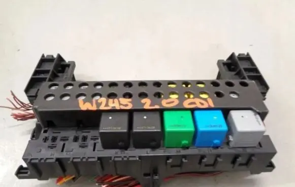 Mercedes-Benz B W245 Fuse box set