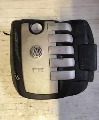 Volkswagen Touareg I Engine cover (trim)