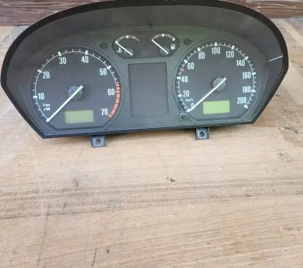 Skoda Fabia Mk1 (6Y) Speedometer (instrument cluster) 6Y0920880M SKZZ0D2379015 11020418284