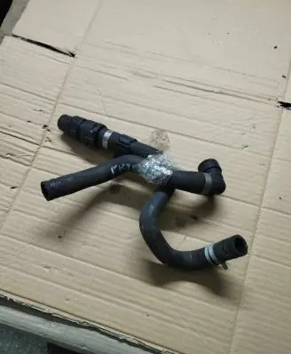Ford Mondeo MK IV Heater radiator pipe/hose 