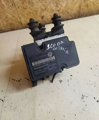 Skoda Octavia Mk2 (1Z) ABS Pump 1K0907379N 00005793E6