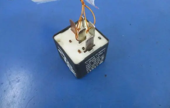 Audi A4 S4 B6 8E 8H Other relay 443951253AA