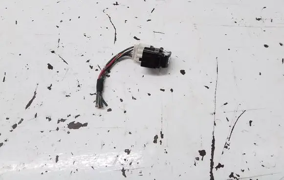 Toyota Yaris Electric window control switch