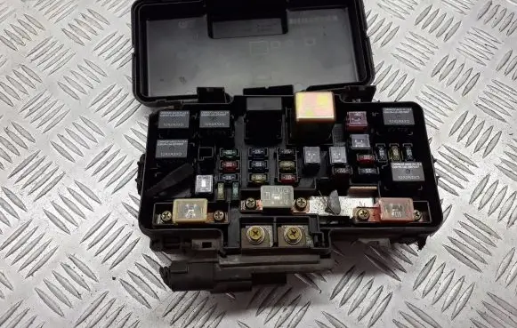 Honda Civic Fuse box cover
