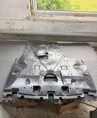 Subaru Outback (BS) Engine splash shield/under tray 56410AL00A