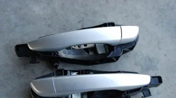 Citroen C3 Loading door exterior handle/bracket 