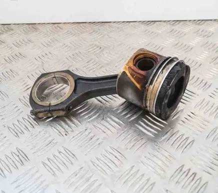 Mercedes-Benz E W212 Piston 