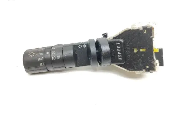 Nissan Qashqai Indicator stalk 14425