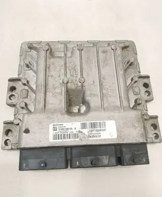 Renault Captur Engine control unit/module 237103333R S180158135A 237100606R