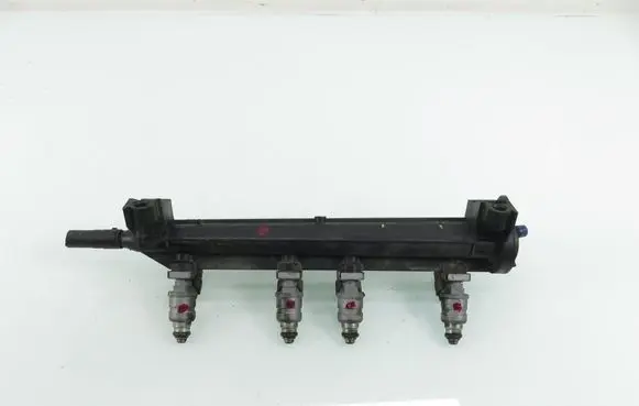Skoda Octavia Mk2 (1Z) Fuel main line pipe 06A133317AS 06A906031BT