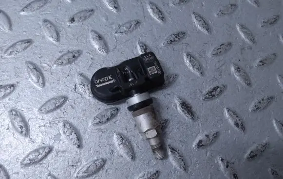 Tire pressure sensor