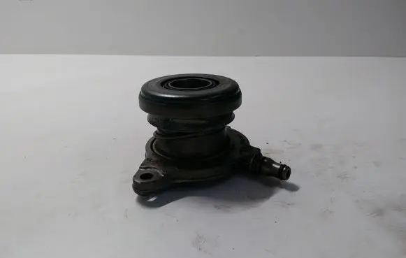 Volvo V70 clutch release bearing 8636105