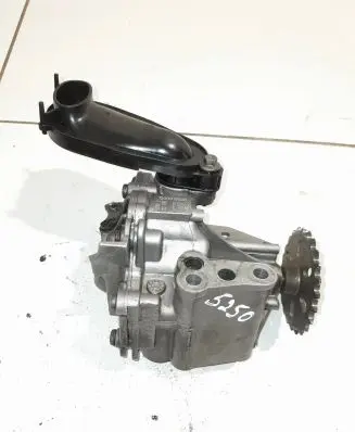Nissan X-Trail T32 Oil pump 150001650R