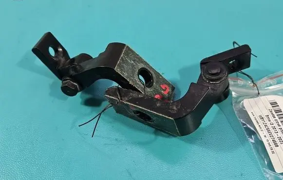 BMW i3 Front door hinge set 7266679 IMPRK1580156