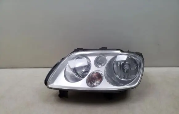 Volkswagen Touran I Headlight/headlamp 1T0941005R