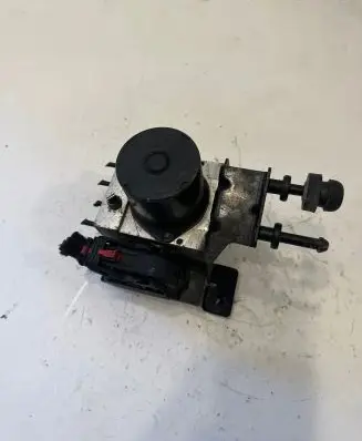 Skoda Fabia Mk2 (5J) ABS Pump 0265951045 98910U0950