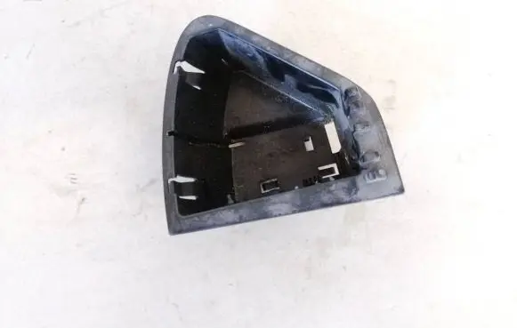 Mercedes-Benz E W211 Car ashtray a2118100830