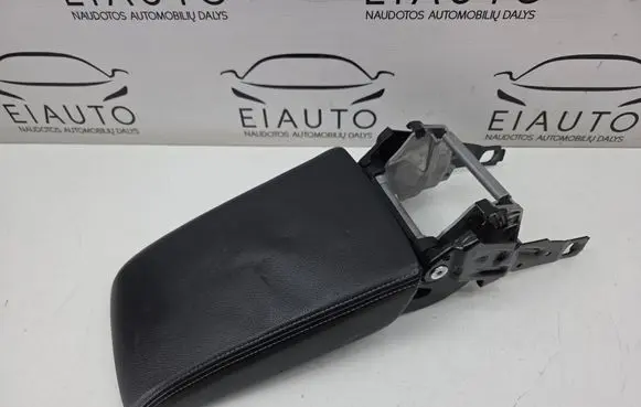 Volkswagen PASSAT B8 Armrest 9928010026 9904007253 9904007252