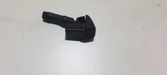 Windshield washer spray nozzle