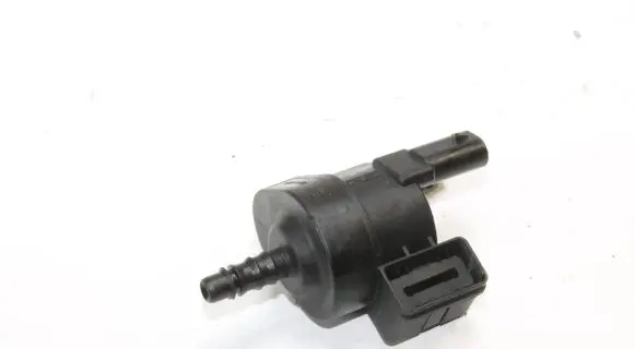 Audi TT TTS RS Mk3 8S Vacuum valve 06H906517T