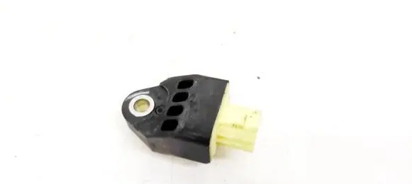 Toyota RAV 4 (XA30) Airbag deployment crash/impact sensor 8983133030 89831-33030