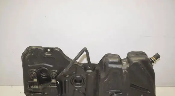 BMW 1 F40 Fuel tank 9895424 16119895424 7300472