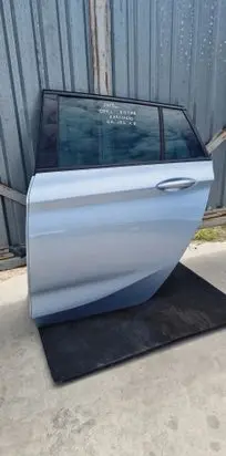 Opel Astra K Rear door