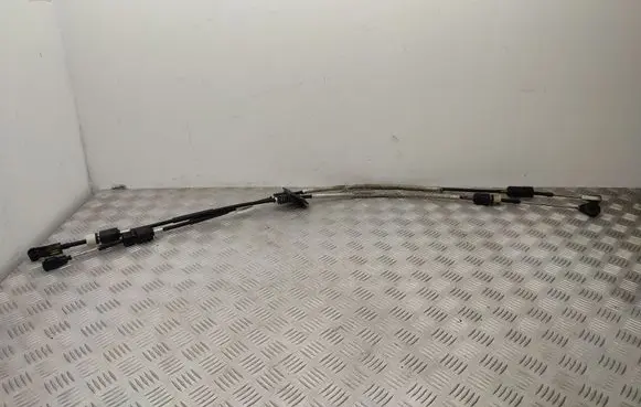 Volvo V70 Gear shift cable linkage 31367489