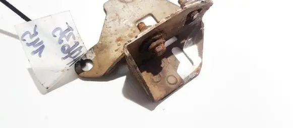 Jaguar X-Type Engine mounting bracket