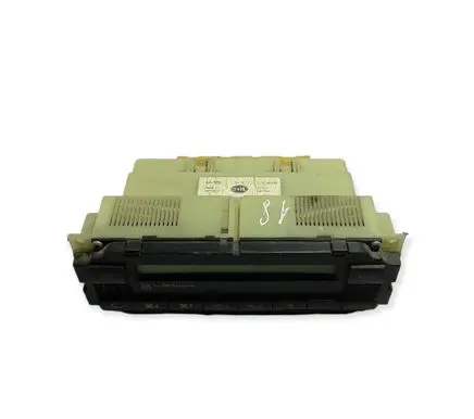 Volkswagen PASSAT B5 Climate control unit 1j1907044 5hb007617