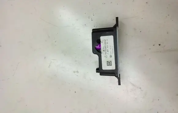 Mercedes-Benz C W204 Voltage converter inverter A2059053414