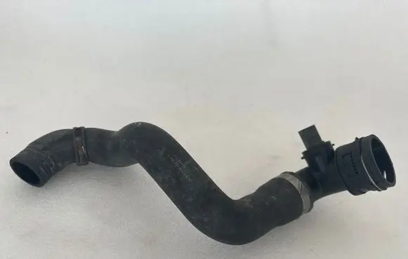 Volkswagen Touareg I Engine coolant pipe/hose 7L6122051H PXQ111464HU 7L6122291