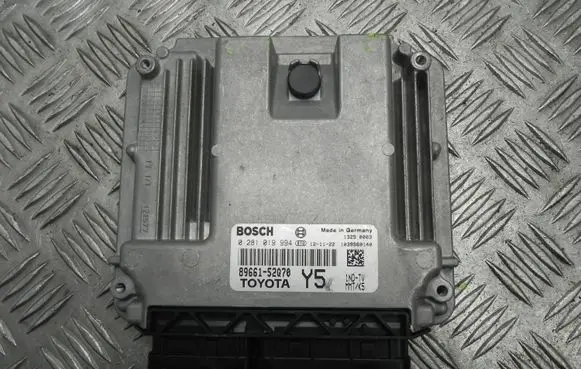 Toyota Verso Engine control unit/module 8966152Q70