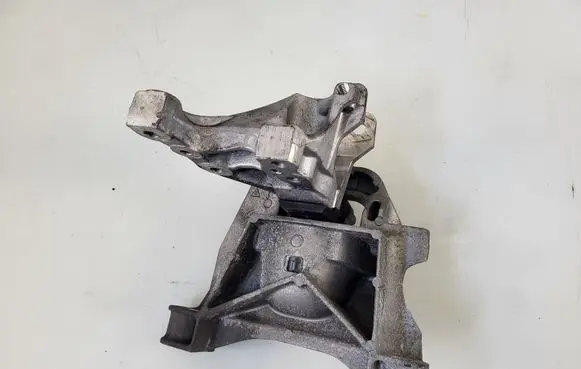 Peugeot 308 Engine mount vacuum valve 4A102300
