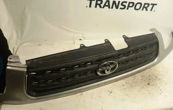 Toyota RAV 4 (XA10) Front grill