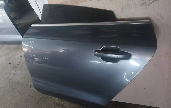Audi A7 S7 4G Rear door LZ7S