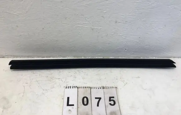 BMW 3 G20 G21 Front door trim bar 51337407420