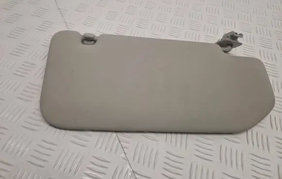 Sun visor
