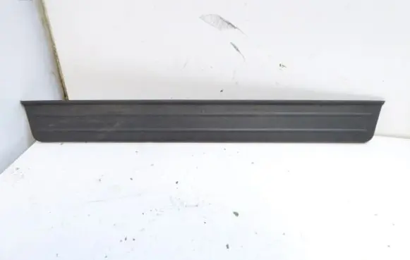 Hyundai Tucson JM Rear sill (body part) 85878-2E000