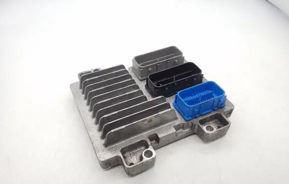 Buick Encore I Engine control unit/module ECU 12669749 12668866