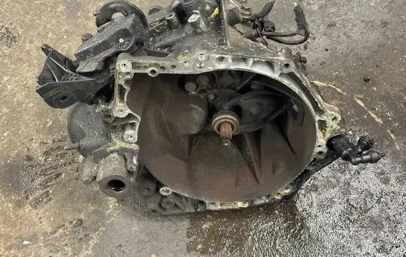 Peugeot Partner Manual 5 speed gearbox 9682054510