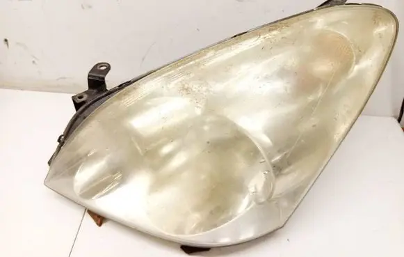 Toyota Corolla Verso AR10 Headlight/headlamp 7357230400