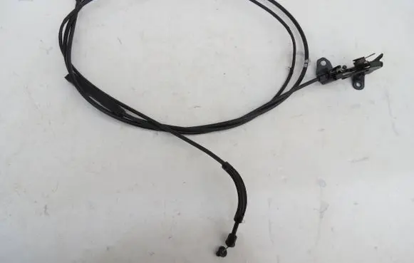 Mercedes-Benz CLS C218 AMG Engine bonnet/hood lock release cable A2128800459