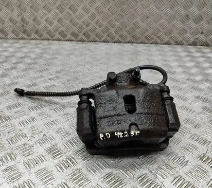Hyundai i40 Front brake caliper 581303Z100