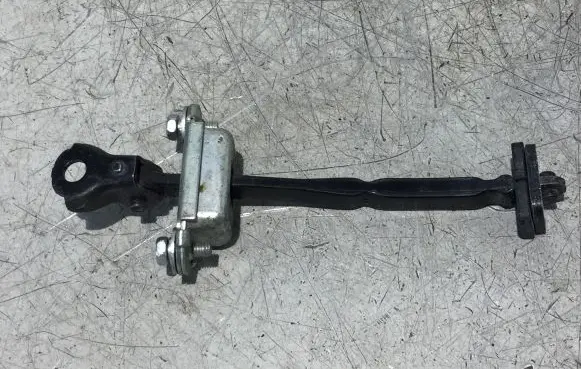 Honda Civic IX Rear door check strap stopper