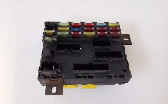 Alfa Romeo 156 Fuse box set 46447809 a223