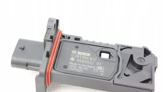 BMW 5 G30 G31 Mass air flow meter 8580022